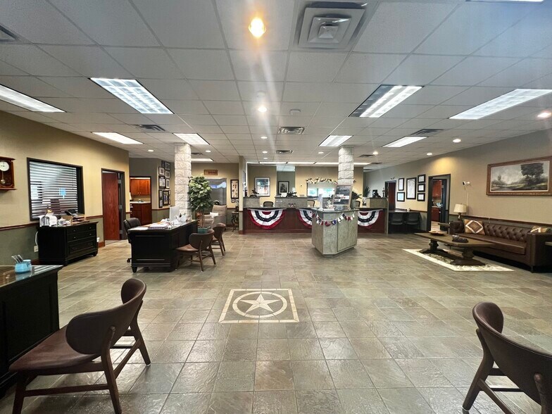 More Photos Of 661 W Central Texas Expy, Harker Heights Office For Lease