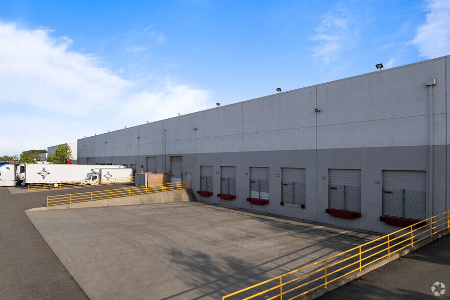 More Photos Of 2260 Cordelia Rd, Fairfield Warehouse For Lease