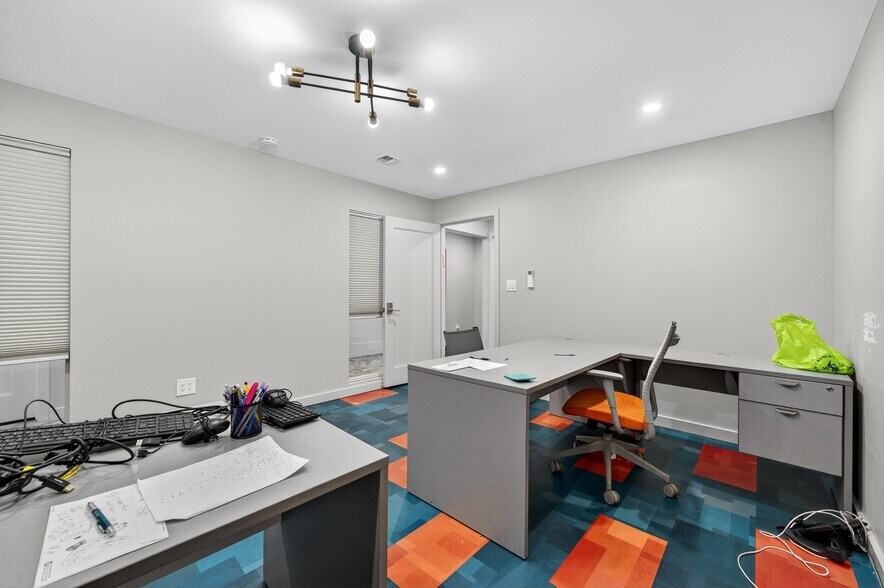 More Photos Of 11 Abrams Rd, Central Valley Office For Sale