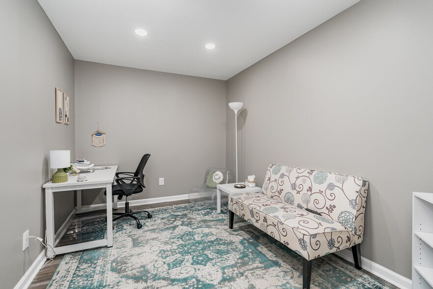 More Photos Of 1752 Country Club Rd, Gastonia Office Residential For Sale