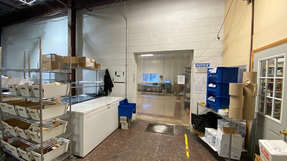 More Photos Of 508 Delaware Ave, West Pittston Warehouse For Sale