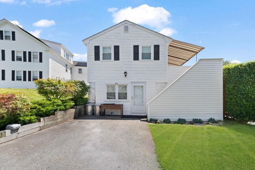 More Photos Of 46 Statue Way, Portsmouth Apartments For Sale