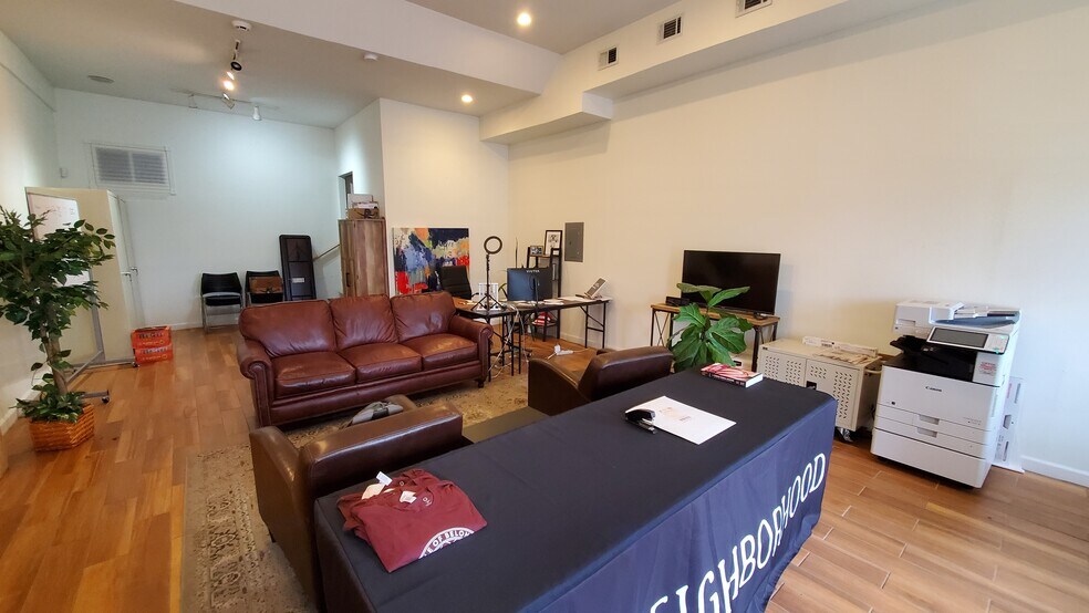 More Photos Of 1005 Chesapeake Ave, Chesapeake Office Residential For Sale