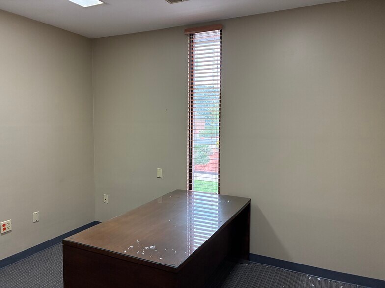 More Photos Of 1134 N Road St, Elizabeth City Medical For Lease