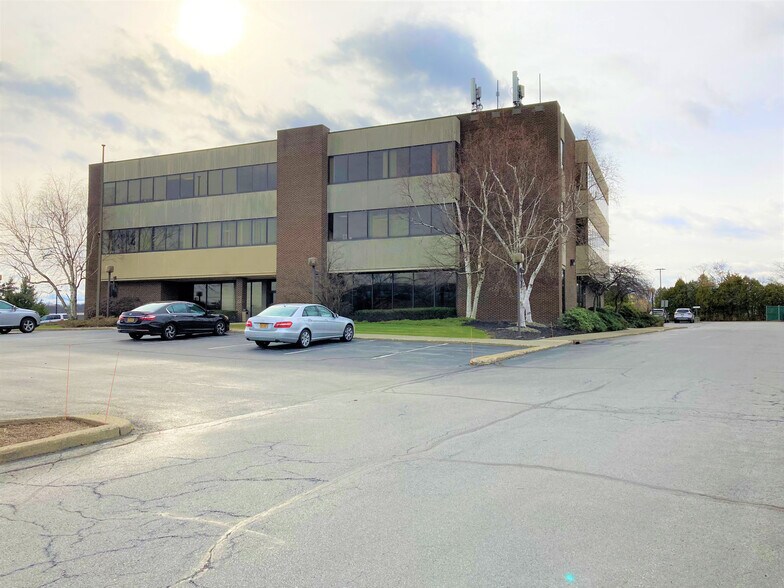 More Photos Of 15 Matthews St, Goshen Office For Sale