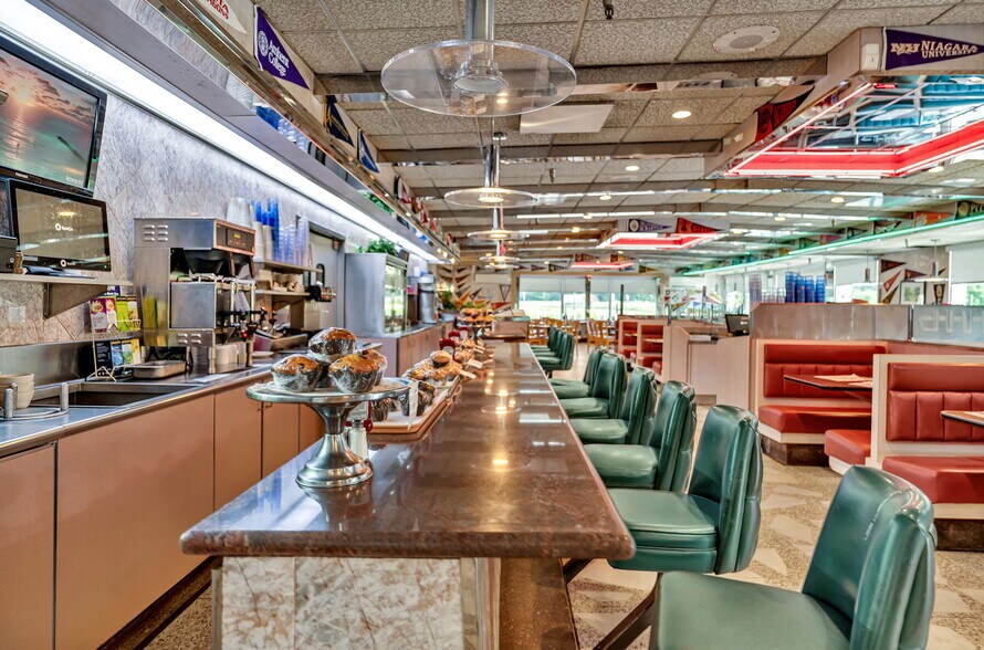 More Photos Of 1908 Old Route 17, Roscoe Restaurant For Sale