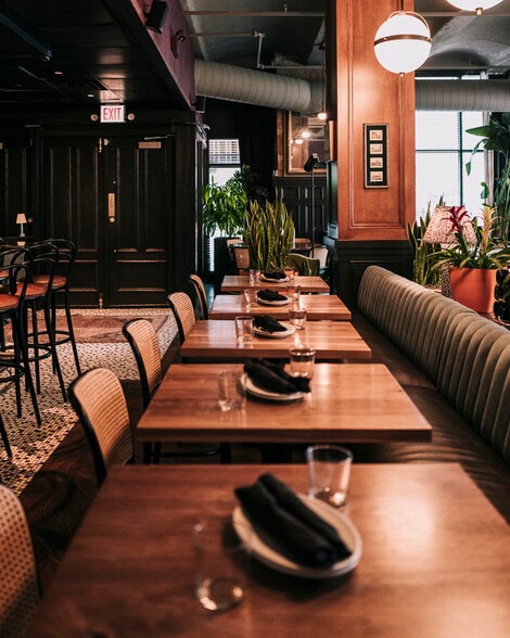 More Photos Of 115 N Carpenter St, Chicago Apartments For Lease