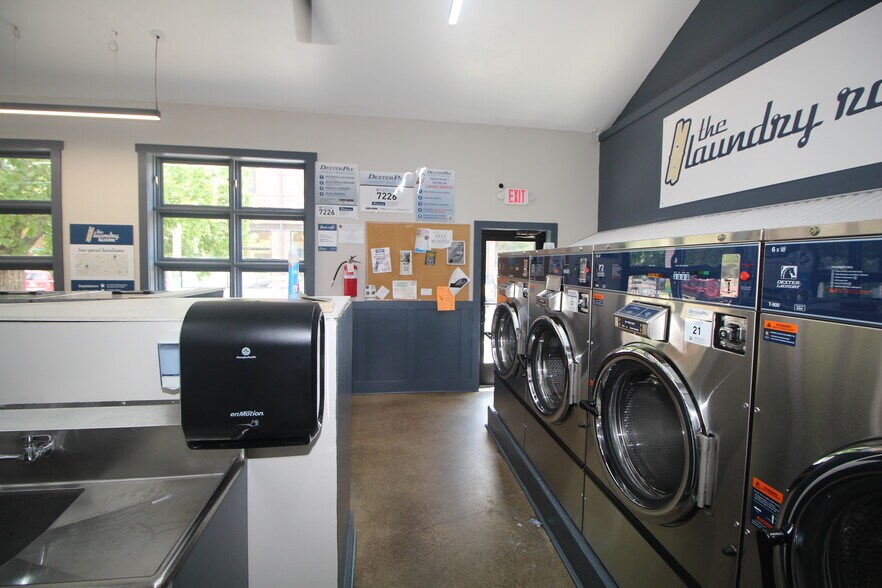 More Photos Of 49 N Main St, Lambertville Restaurant For Sale