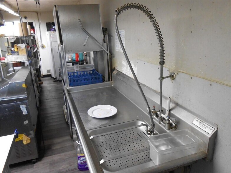 More Photos Of 164 Coyle Curtain Rd, Monongahela General Retail For Sale