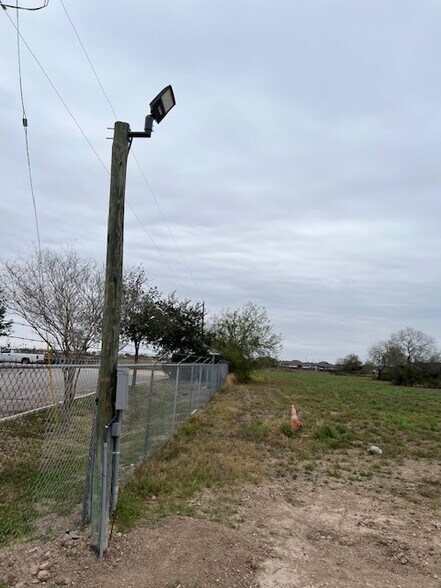 More Photos Of 1710 N Closner Blvd, Edinburg Land For Lease