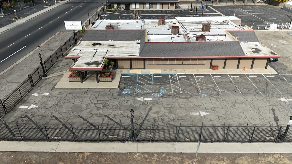 More Photos Of 2814 N Maroa Ave, Fresno General Retail For Sale