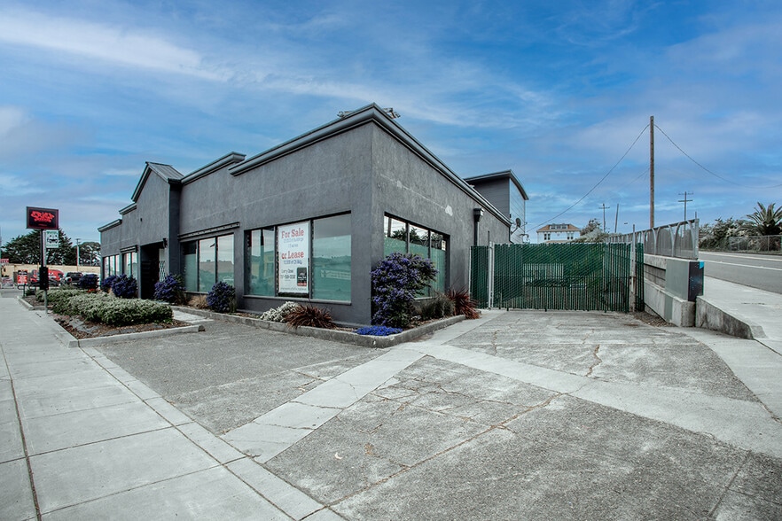 More Photos Of 2029 Broadway St, Eureka Storefront Retail Office For Sale