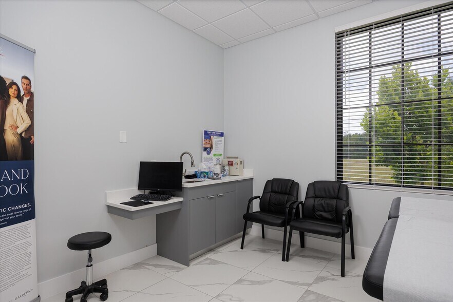 More Photos Of 22904 Lyden Dr, Estero Medical For Sale