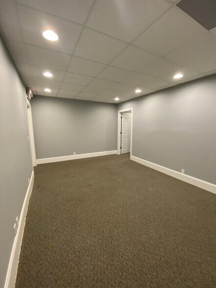 More Photos Of 4832 Highway 162, Hollywood Office For Lease