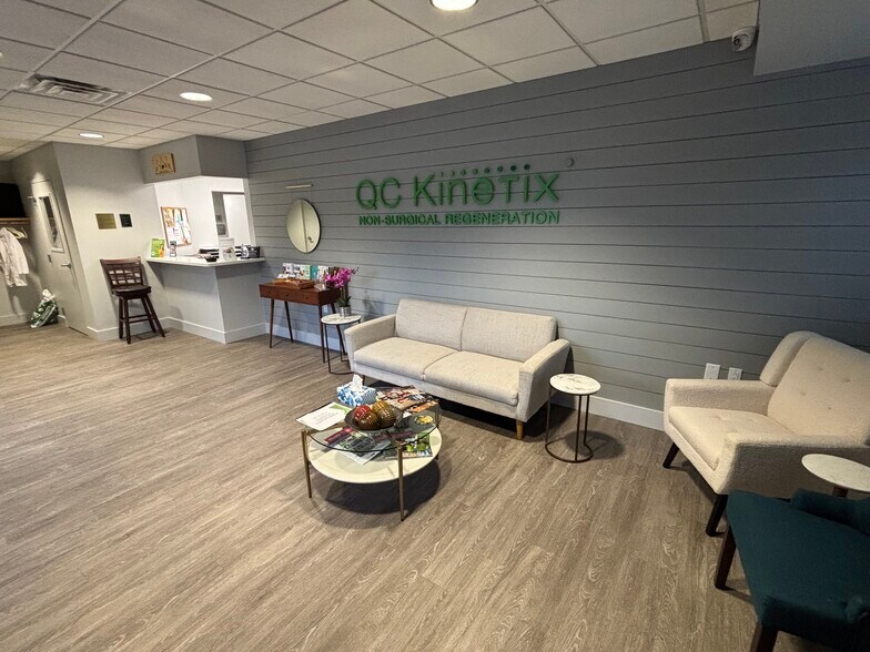 More Photos Of 4600 Main St, Williamsville Medical For Lease