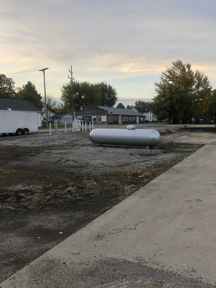 More Photos Of 496 IN-26, Frankfort Warehouse For Sale