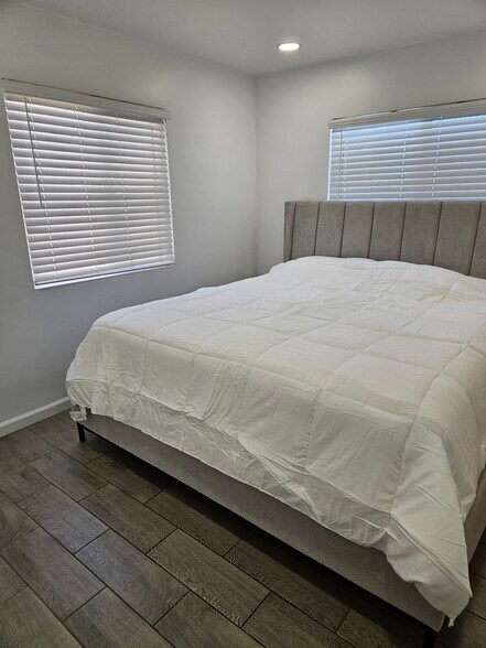 More Photos Of 1235 Clavel Ave, Ventura Apartments For Sale