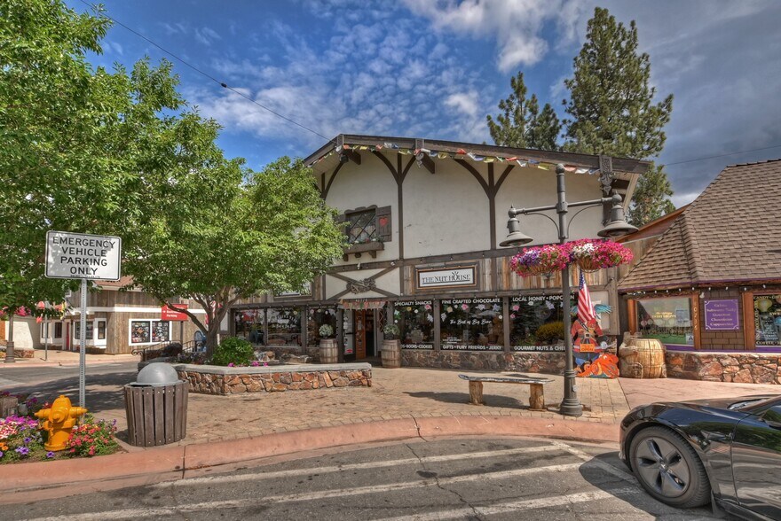 More Photos Of 40728 Village Dr, Big Bear Lake Storefront For Sale