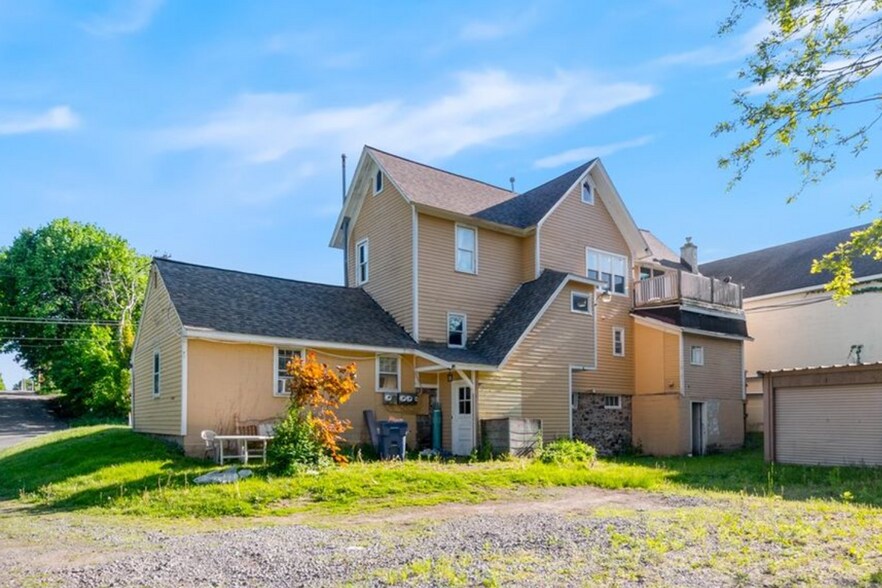 More Photos Of 2267 Walworth Marion Rd, Walworth Apartments For Sale