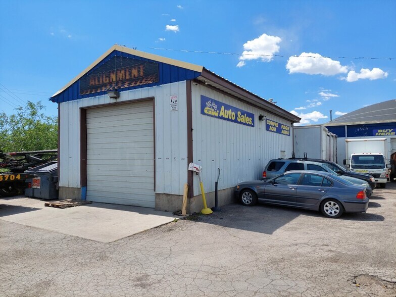 More Photos Of 1422-1462 S Redwood Rd, Salt Lake City Showroom For Sale