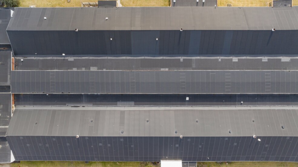 More Photos Of 16123 Armour St NE, Alliance Warehouse For Lease