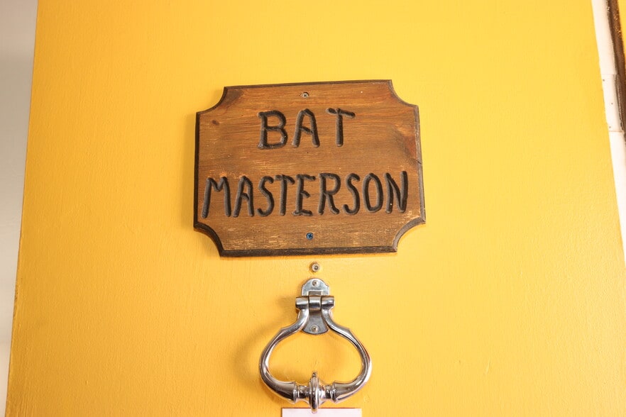 More Photos Of 410 Fremont St, Tombstone Hotel For Sale