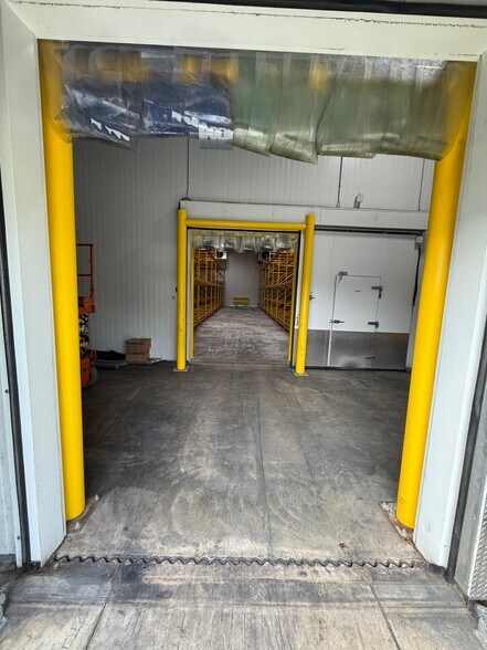 More Photos Of 2501 E President St, Savannah Refrigeration Cold Storage For Lease
