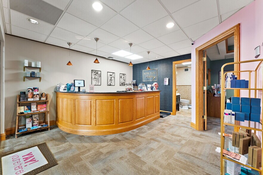 More Photos Of 250 N Main St, Crown Point Office For Sale