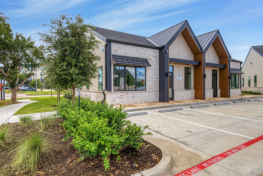 More Photos Of 8503 Union Chappel Rd, Fulshear Office For Sale