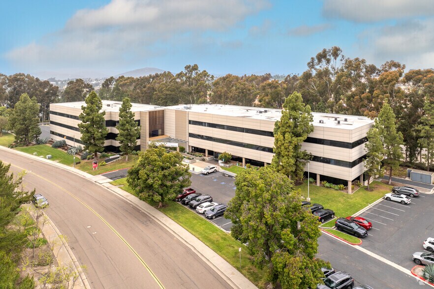 More Photos Of 15373 Innovation Dr, San Diego Office For Lease