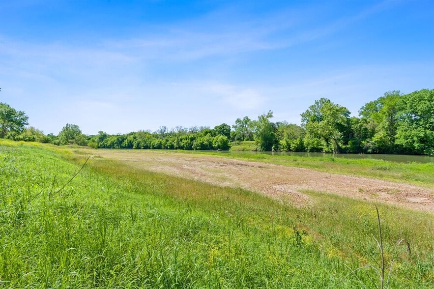 More Photos Of 665 SH 230 Loop, Smithville Land For Sale