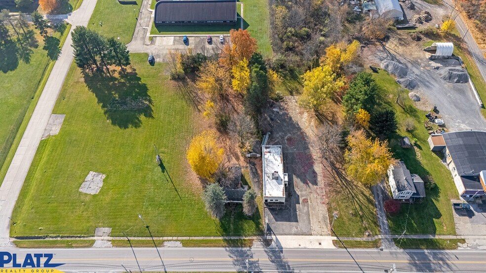 More Photos Of 438 E Main St, Andover Freestanding For Lease