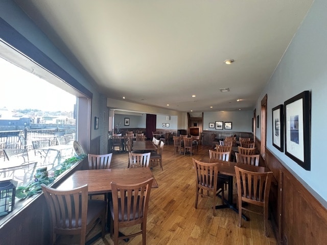 More Photos Of 98 W Main St, West Dundee Restaurant For Sale