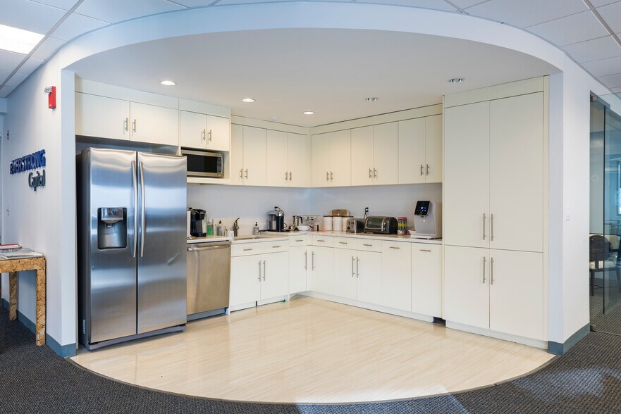 More Photos Of 19 Old Kings Hwy S, Darien Office For Lease