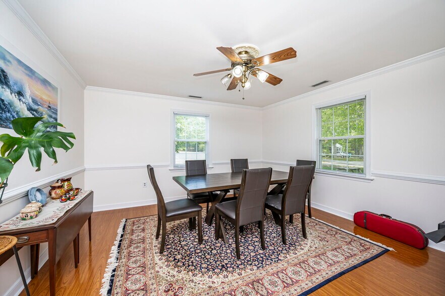 More Photos Of 7740 Cherokee Rd, Richmond Religious Facility For Sale