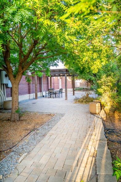 More Photos Of 1444 N Central Expy, McKinney Office For Sale
