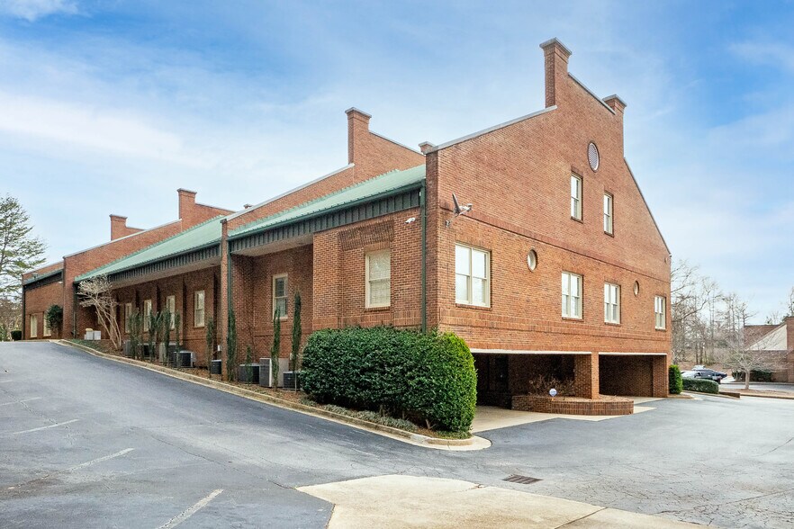 More Photos Of 120 Trinity Pl, Athens Medical For Lease