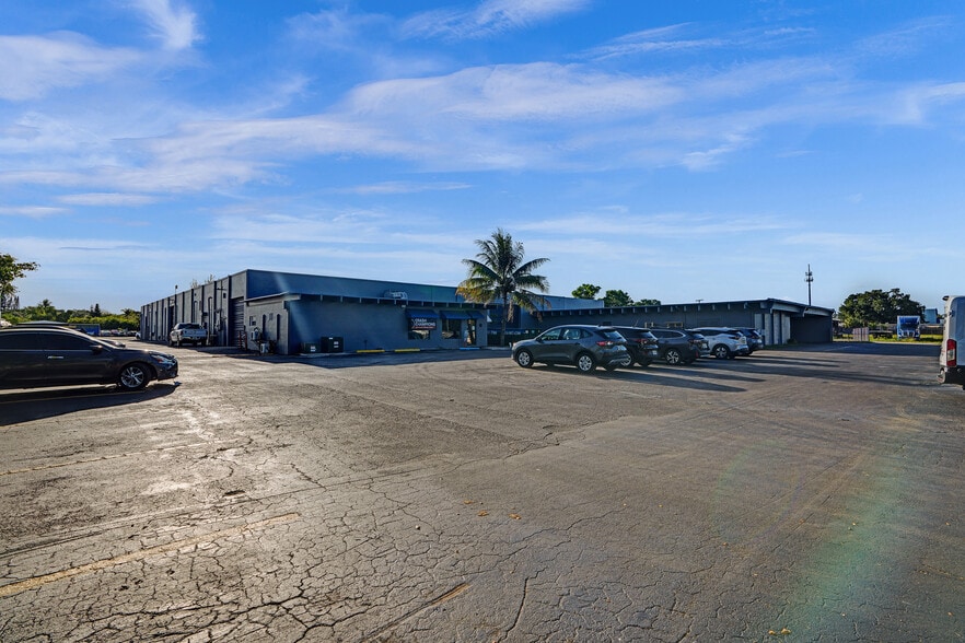 More Photos Of 12050 NE 14th Ave, Miami Warehouse For Lease
