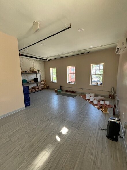 More Photos Of 3305 Rhode Island Ave, Mount Rainier Daycare Center For Lease