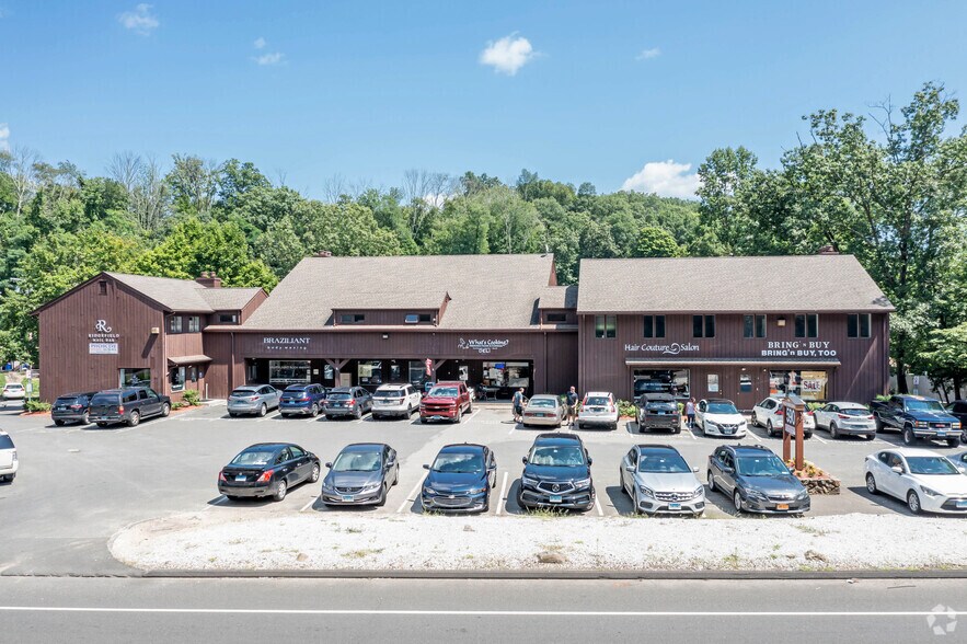 More Photos Of 590 Danbury Rd, Ridgefield Storefront Retail Office For Lease