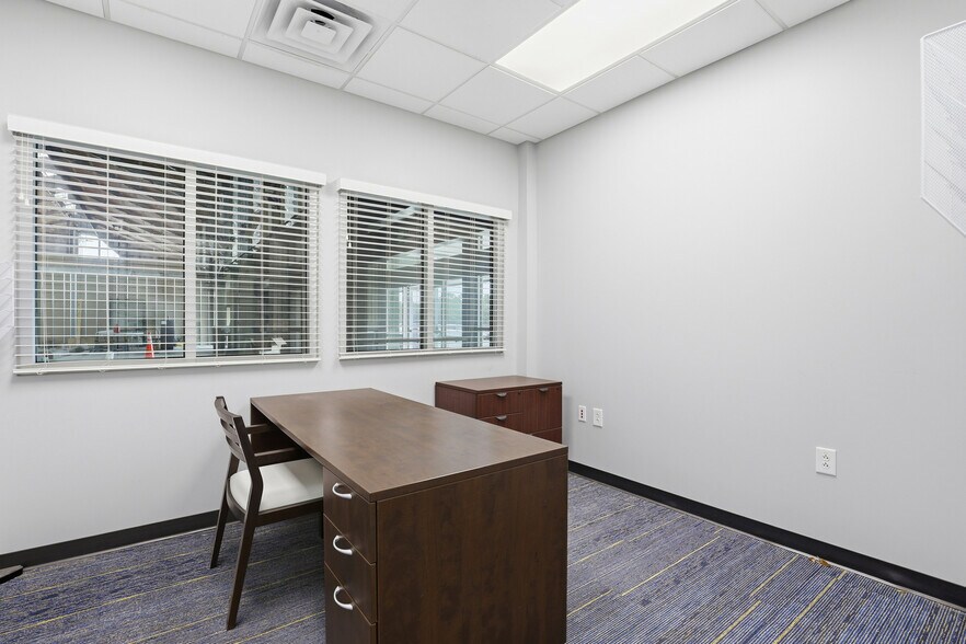 More Photos Of 2780 Jetport Rd, Kinston Office For Lease