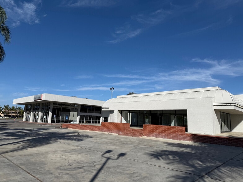 More Photos Of 2480-2490 Harbor Blvd, Costa Mesa Auto Dealership For Sale