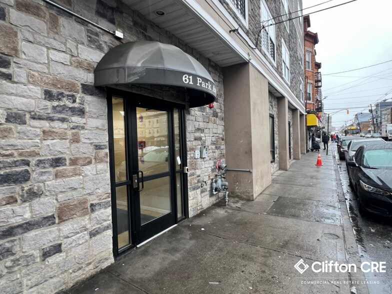 Primary Photo Of 61 park Ave, Paterson Healthcare For Lease