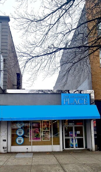 More Photos Of 31-55 Steinway st, Astoria Land For Lease