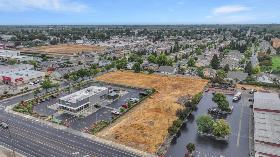 More Photos Of 1970 McHenry Ave, Escalon Land For Sale