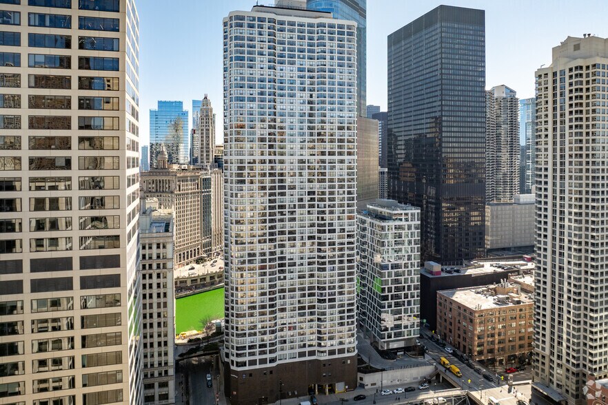 More Photos Of 405 N Wabash Ave, Chicago Office For Lease