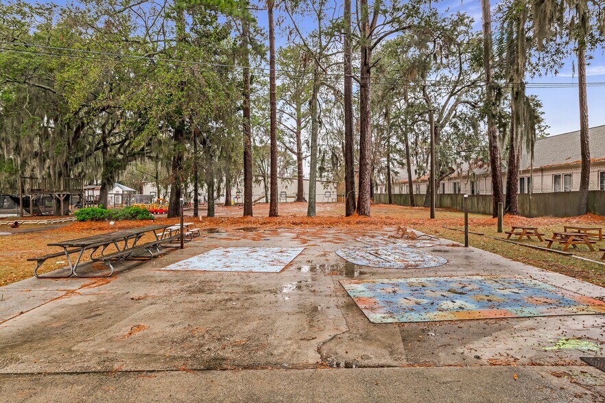 More Photos Of 204 Tibet Ave, Savannah Daycare Center For Sale
