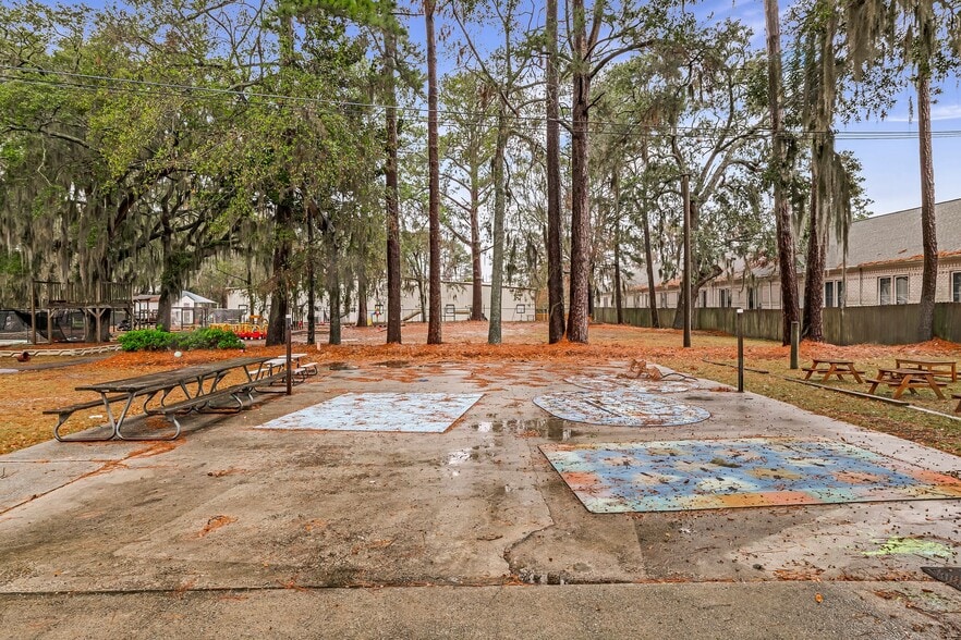 More Photos Of 204 Tibet Ave, Savannah Daycare Center For Sale