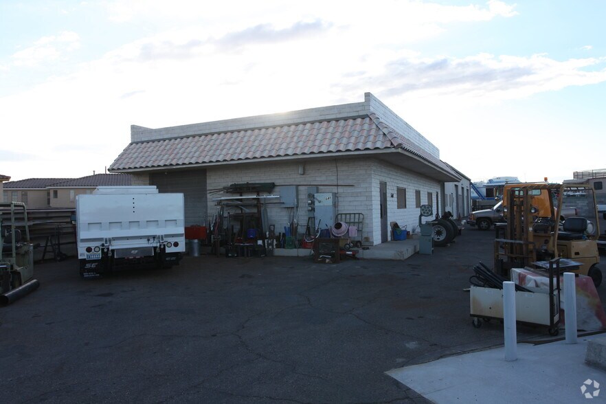 More Photos Of 648 Joey Ln, Henderson Manufacturing For Lease