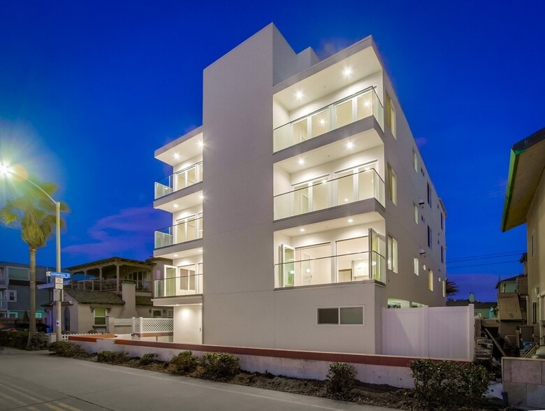 More Photos Of 3449 Ocean Front Walk, San Diego Apartments For Sale